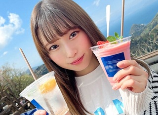 【ベロチューフェラ】冴えない男性を誘惑し接吻し舐め回し勃起ペニスで孕ませられる美少女