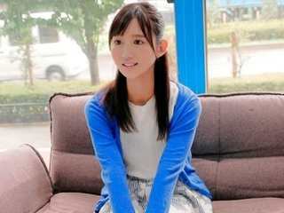【MM号】「大きいチンポ凄い」黒髪清楚な素人をナンパ!アヒル口の可愛いスレンダーJDとエッチ★