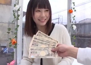 【マジックミラー号フェラ】丸出し乳首で相手をムラつかせしゃぶり倒して生挿入ねだる女子大生