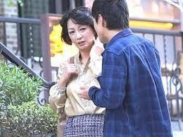 美熟女デカ尻おばさんが出張ホストにアナルに挿入された話
