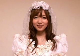 【ウェディングドレス・コスプレ】「あんあん♡」スレンダー美乳おっぱいの丸顔で可愛いギャルと膣内射精セックス！！