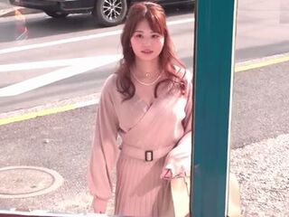 【マジックミラー】美女人妻がミラー号で膣ケアエクササイズ体験するエロ企画！巨根デカチンで不倫セックスする浮気妻に中出し！