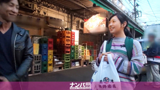 築地に行ってピチピチな魚じゃなくて女の子をナンパGETしザーメン和え