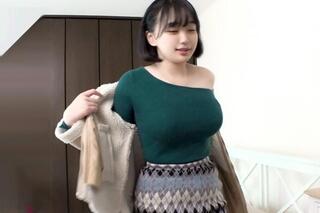黒髪ショートでむっちり爆乳がエロすぎる２１歳の女子大生♡性欲ヤバすぎなヤリマンボディが肉食フェラに即ハメＳＥＸでイキ狂う