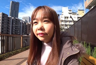 【無修正】ぽっちゃり巨乳な素人がデカマラ白人に種付けされる生交尾