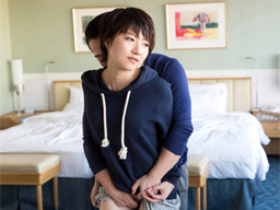ショートカットでラフな服装のボーイッシュちゃんがAVで女の表情を見せる！