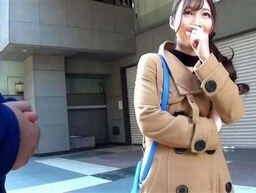 「え～でもちょっと…怖いです」ナンパAV班をめちゃくちゃ警戒していた素人妻さんが…あの手この手でホテルに連れ込まれて♡