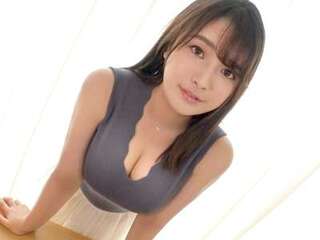 【ぽっちゃり×素人】爆乳ムチムチ少々おデブなお姉さんがエロ合体！着衣ハメ正常位でズコって顔射お掃除フェラ！