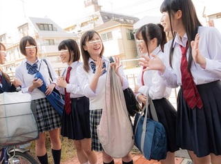 【女子校生レイプ】羽交い締めにされ抵抗できず言いなり状態で孕ませられる10代娘