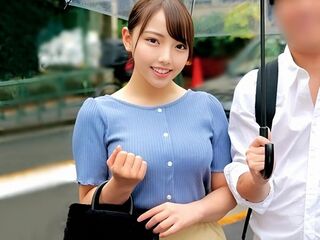 ＜素人ナンパ＞友達vs性欲の羞恥なエロ企画！オイルマッサージ…騎乗位素股で痙攣するデカ尻に連続射精×連続中出し＜大量潮吹き