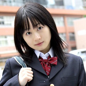 小出彩花