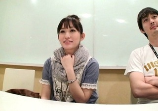 【チアコスｘ中出し】「あんあんっ♡」現役女子大生AV女優の大沢美加にホテルでチアリーダーのコスプレさせて膣内射精SEX！