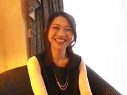 「旦那とはしばらくしてないです…」ご無沙汰な人妻がイケメンとホテルでイケないデート