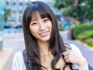 〖人妻ﾅﾝﾊﾟ〗可愛らしい雰囲気だけど、とってもエッチなんです 喘ぐ姿が可愛らしい