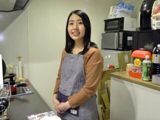 【熟女ナンパ】夫婦の愛の巣に旦那が留守の間に訪問してNTRハメ『ドキドキします…♡』普段は旦那と寝るベッドで他人棒に痙攣
