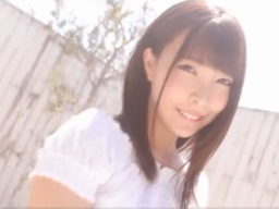 【新人】端正な顔に引き締まったスレンダーボディの19歳。初めての撮影でも感度が良すぎて思わずプリプリのお尻を振ってしまうスーパールーキー！