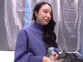 30代の美人奥様ナンパしてMM号連れ込み❤お酒飲ませほろ酔いになった彼女を謝礼で釣り振動ペニスリング体験させてみたら…