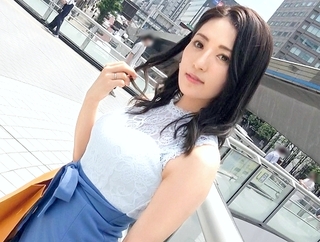【素人ナンパ】『んっ、イっちゃう♥』スレンダー若妻が電マに悶絶＆ご奉仕！他人チンポを刺激しちゃうエロすぎ不倫ｗｗ