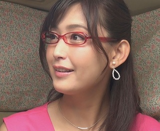 【熟女ナンパ巨乳】清楚な雰囲気を醸し出しアソコが正直になる美熟女