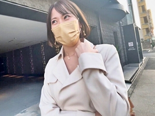 〈百瀬りこ〉下着姿でヤらしいお尻を突き出したりたっぷりベロキス絡めて指マンされながら手コキにフェラ♥