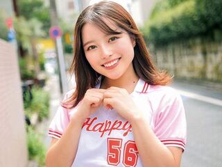 【素人ナンパ】美少女チアガールがデカチン素股に挑戦⁉可愛いお姉さんの無毛マンコにバックハメで膣内射精されるエロ企画‼