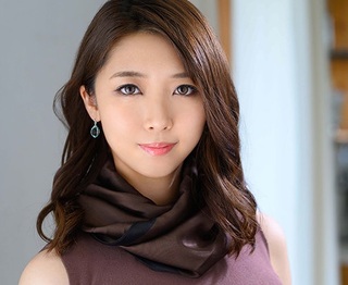 【人妻巨乳】圧倒的な色気を振りまいて夫じゃない相手に寝取られイキ乱す主婦