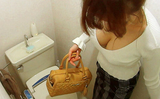 【四十路】G豊乳が泳ぐおばちゃんが甥っ子のタフな肉棹を押し込んでケダモノ猟り
