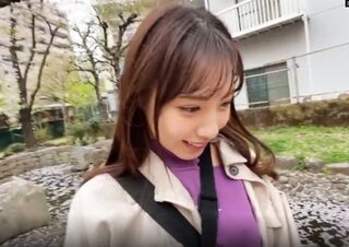 〈女子大生ナンパ〉男の乳舐めやちんぽしゃぶりがメチャ手慣れてるんですけど最近のオタ臭いカメラ女子ってこんなん？（驚