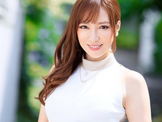 【人妻】キレイな人妻がAVデビュー♡「アナタ、ごめんなさい」欲求不満の人妻と不倫セックス♡