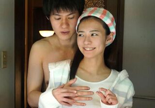 同僚女子社員(東條なつ)のすっぴん姿に恥じらう姿が可愛くて連続中出しセックス