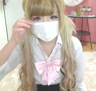制服金髪ギャルの巨乳が堪らなくエロい【素人】