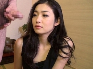 〔ｾﾝｽﾞﾘ鑑賞〕半熟の美しい裸体 オナサポ懇願したら、フェラテクがヤバ～い