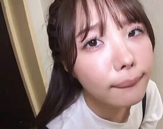 〈個撮フェラ〉こんな顔だけでイけそうなコがチロチロとかペロペロとかジュポジュポとか…アム●イキまーす！だわww