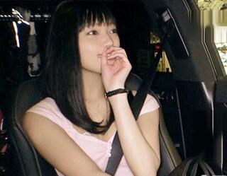 スレンダーで９頭身というモデル級の絶品スタイル♡最高クラスのボディで経験人数豊富なヤリマンお姉さんと即ハメＳＥＸ