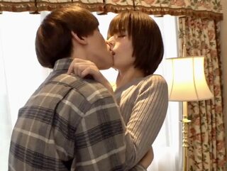 街中の女子大生が初体験の超快感にエビ反り悶絶！開始早々我慢の限界で涎ダラダラあそこもびっしょり！