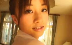 後にAV女優になる着エロアイドルの笹原りむのイメージビデオ
