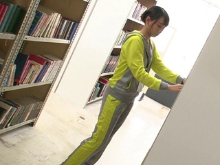【潮吹きレイプ】（こんな所で漏らしちゃうぅ♡）図書館で巨乳おっぱいのお姉さんがイキ潮お漏らしして快楽堕ちアクメが最高！ｗ