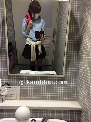変態OLハルナの、週末。公衆便所でバイブでバイヴする女