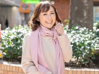 ＜人妻ナンパ＞47歳のセレブ清楚な素人熟女をホテル連れ込み！電マ調教で痙攣イキするエロ巨乳主婦にデカチン突き刺し不倫パコ