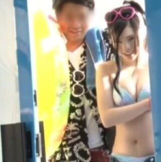 自慢の彼女のデカパイJDがオイルマッサージで膣内射精NTR！ビキニJDがマジックミラー越しの彼を気にしながら浮気SEXしちゃう！