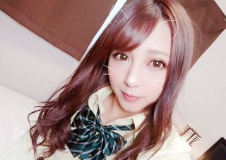 素人ナンパ「やばいぃ♡気持ちぃ♡」ハーフみたいな顔立ちの美人ギャルがおじさんチンポに奉仕して、騎乗位で腰ふるヤバいやつ！