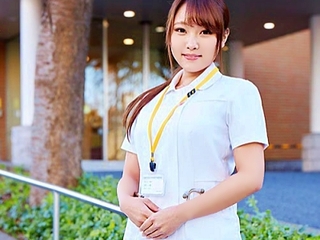 （MM）大きな乳が魅力的な美女がDTのために一肌脱いであげて激ピストンで悶絶することになる