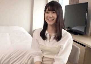 綺麗な素人美少女がパイパン丸出しにして激しくセックス！メス丸出しでエッチに悶絶イキまくり