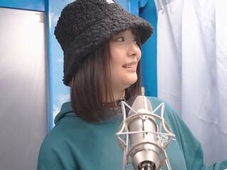 『破廉恥なやつ…ですか？』声優の卵がミラー号でエロオーディション⁉淫語セリフを言わされハメられるなし崩しセックスに‼