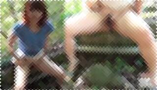 【排泄鑑賞】素人女性2人が野外、屋上、階段、多目的トイレで脱糞放尿する動画。