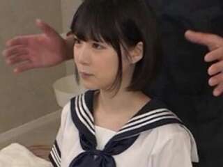 【マッサージ】顔レベルが高めのアイドル級ロリ美少女JKやギャルJKがいたづらなセクハラの痴漢マッサージの餌食に！激シコ！