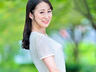 【人妻】『会社の工場でもエッチしたことあります』欲求不満の人妻と性欲爆発して不倫NTRエッチ