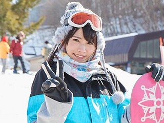 【MM号】雪山で見つけた仲の良い男女で企画に挑戦♥アイドル級の美少女と友情崩壊のハードピストン♥